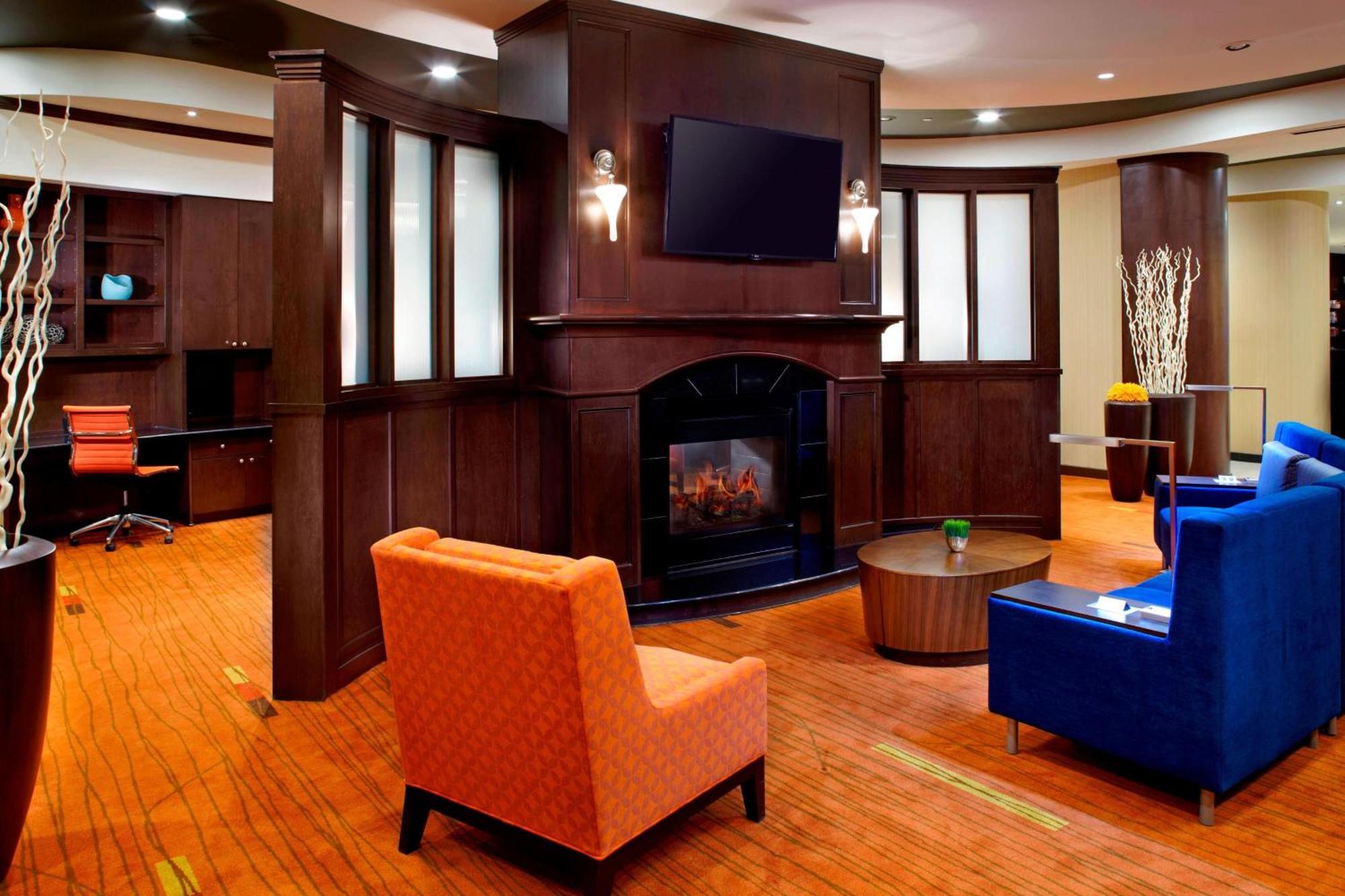 Hotel Courtyard By Marriott Pittsburgh Waterfront 3*