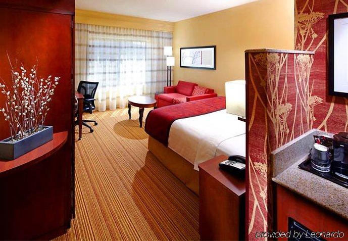 Hotel Courtyard By Marriott Pittsburgh Waterfront 3*